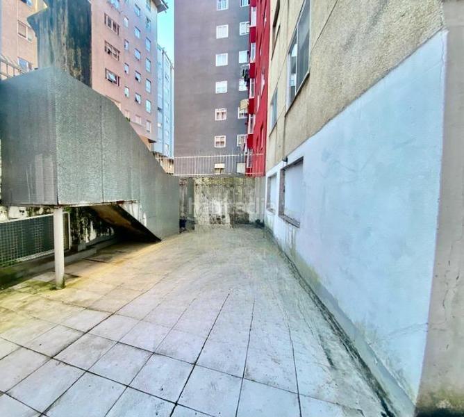 Foto 23020be0-d8a1-4eb4-81ac-5b0e00ebf794. Piso  en travesia para reformar en travesía de Vigo - san xoán Vigo