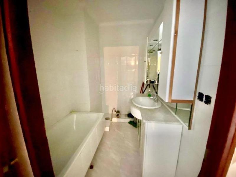 Foto 8eeb2ee7-a228-48dd-b468-d9384b6547af. Piso  en travesia para reformar en travesía de Vigo - san xoán Vigo