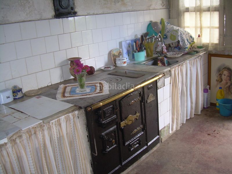 Foto 8bbc4f94-7c39-4ad9-91d9-c0d5b514e6a9. Casa  para reformar en Arbo
