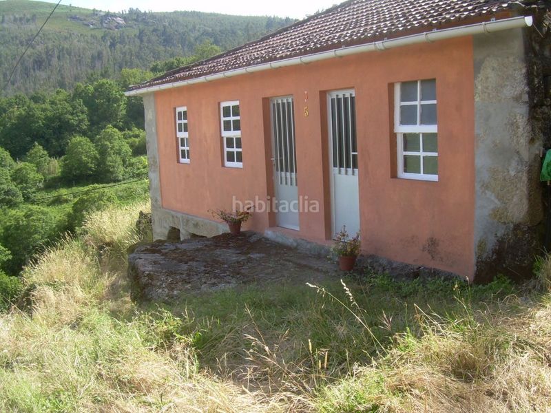 Foto adc4a55f-5e97-47ad-a81c-f182d76e01f6. Casa  para reformar en Arbo