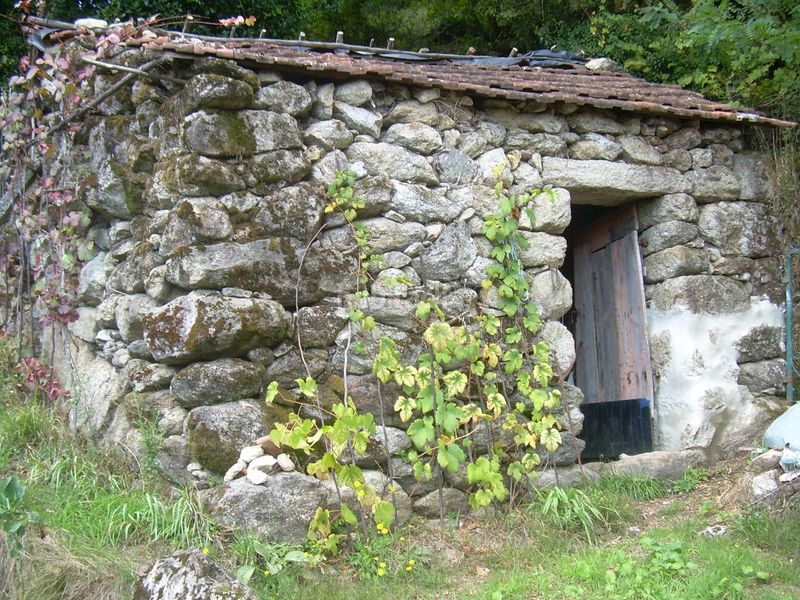 Foto c5c75129-530a-4d95-bae1-e69fecee096b. Casa  para reformar en Arbo