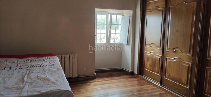 Foto 47dd3000-b2c1-4766-9854-fce0e59d6b4e. Chalet  6 dormitorios en Vilanova de Arousa