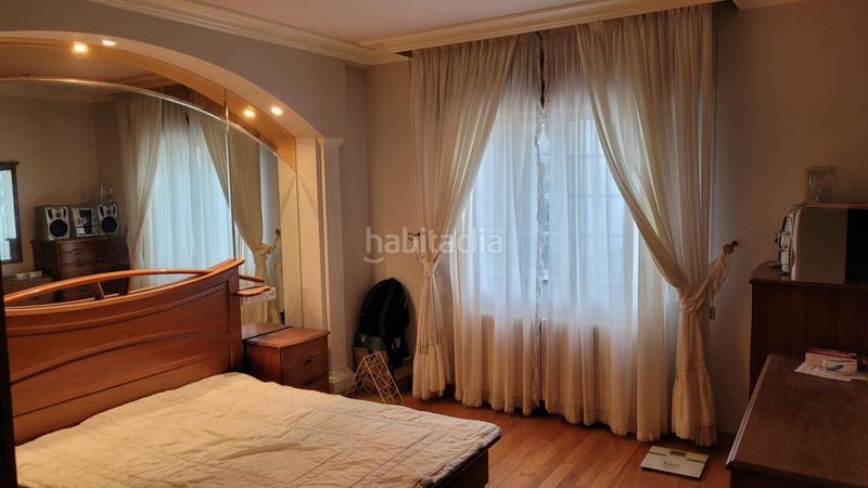 Foto a60a3089-aa1b-41ad-a4ca-13874e969252. Chalet  6 dormitorios en Vilanova de Arousa