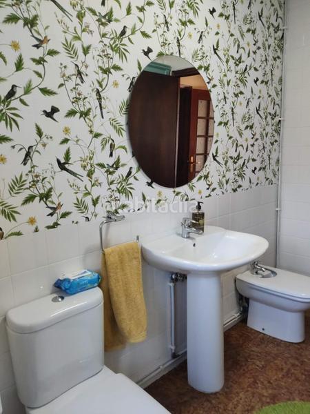 Foto c40f3690-0d8e-421f-99de-cd20aadce180. Chalet  6 dormitorios en Vilanova de Arousa