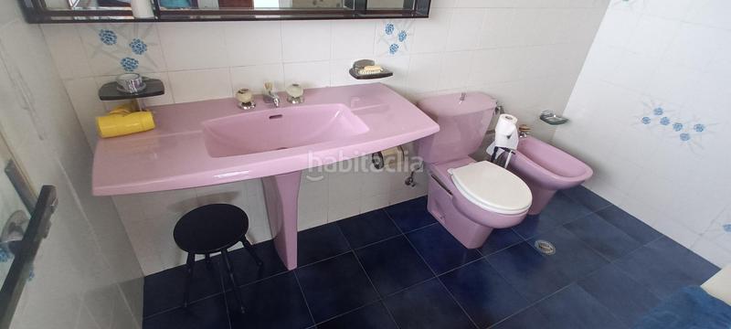 Foto bedd8a5a-486e-473d-abab-f35299a45ab0. Chalet  5 dormitorios en O Castro Vigo