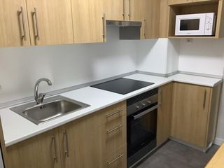 Lloguer Pis  Conde torrecedeira. Piso para estudiantes de cuatro habitaciones en zona peritos, vi
