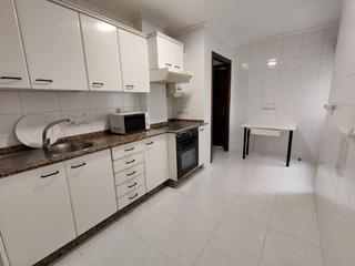 Lloguer Pis  Calle conde torrecedeira. Piso en alquiler para estudiantes torrecedeira
