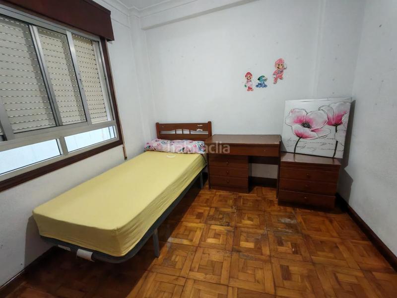 Foto 70b18640-ea19-430b-aa22-39615a1baf21. Location appartement avec chauffage parking dans Berbés - Peritos Vigo