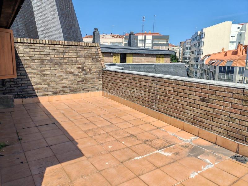 Foto bbba12d6-2c49-47dd-9340-4b234f517a51. Dúplex ático duplex en calle zamora en O Castro Vigo