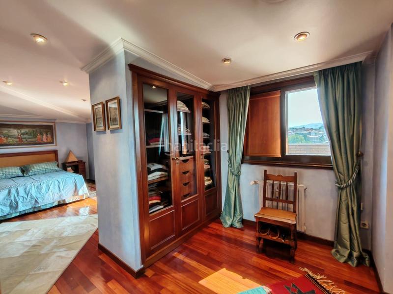 Foto dab78cc7-e519-4e0b-aa6e-0fd440dc7f97. Dúplex ático duplex en calle zamora en O Castro Vigo
