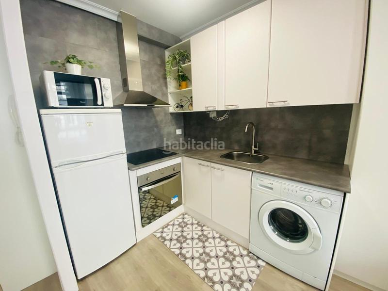Foto 889d73f6-15b5-4053-b650-df778678b55a. Location studio avec chauffage dans Camelias - Pi y Margall Vigo