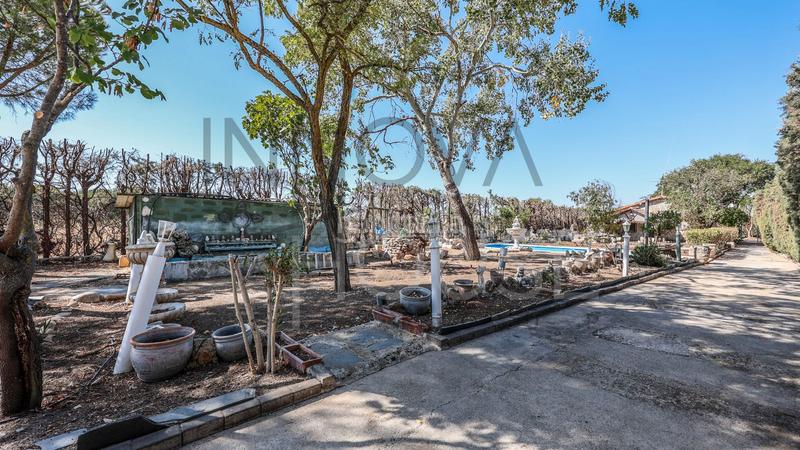 Foto a719dbdb-9aa5-40e4-b080-a744ff1629a2. Chalet casa unifamiliar con piscina en Talamanca de Jarama