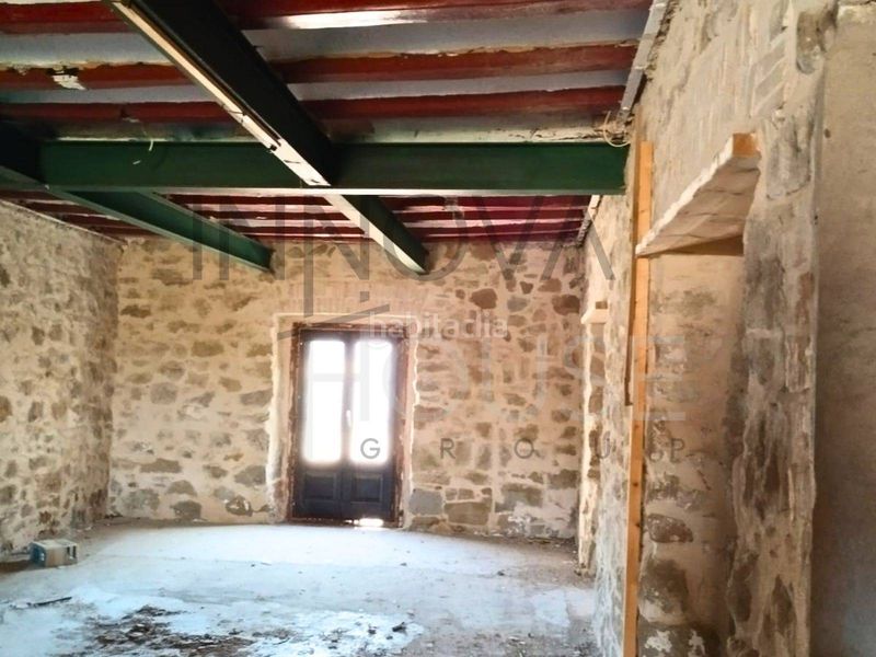 Foto 76162caa-5a1b-4ab4-b3eb-6bd3ab13beb2. Masia a Sucs Lleida