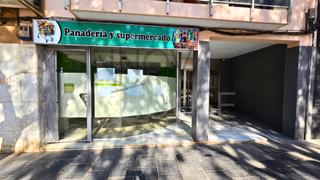 Local Comercial  Carrer de pompeu fabra. Local comercial con gran visibilidad en el centro de castelldefe