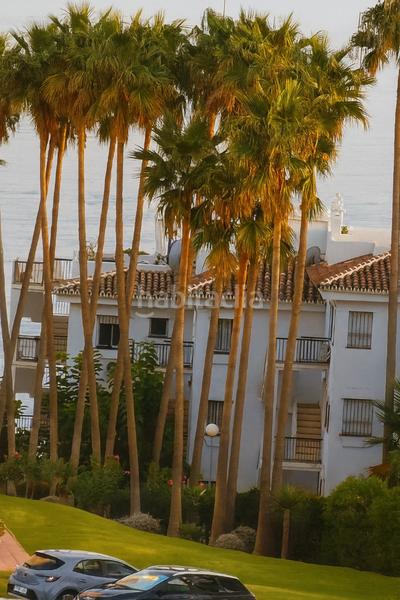 Foto c0f63fe9-b3a7-4be2-8d90-be43f6941a17. Piso  recién reformado, ideal para vivir junto al mar o como inversión vacacional. en Mijas