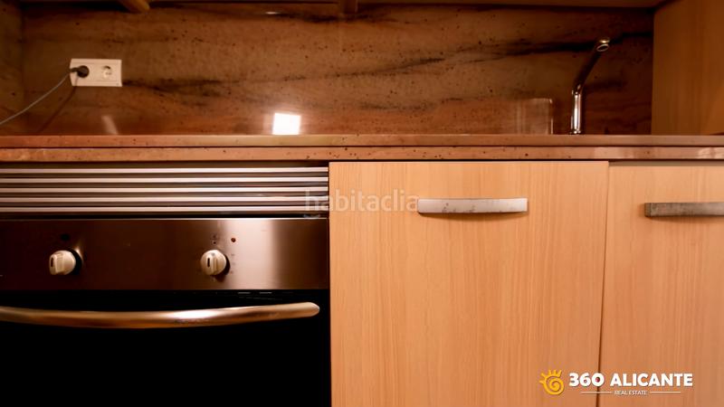 Foto 12a1e4cc-f994-4061-abbd-16c2c04fc565. Appartamento in carrer pintor agrasot 3 in Barrio del Centro Alicante