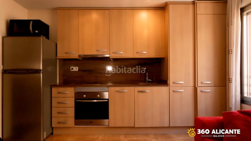 Foto 285bfbee-89f9-4799-9d28-9da2d5f25c2e. Appartamento in carrer pintor agrasot 3 in Barrio del Centro Alicante