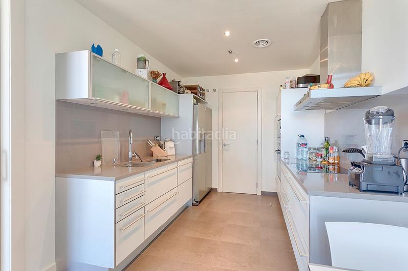 Foto 09bc37d9-5479-4a6c-a2c4-8058a05771da. Alquiler ático exclusivo ático dúplex con terraza y piscina privada con vistas al mar en Barcelona