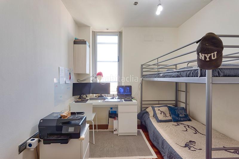 Foto c4fbda35-3792-49cd-ae75-5f33a7a0d8ea. Alquiler ático exclusivo ático dúplex con terraza y piscina privada con vistas al mar en Barcelona