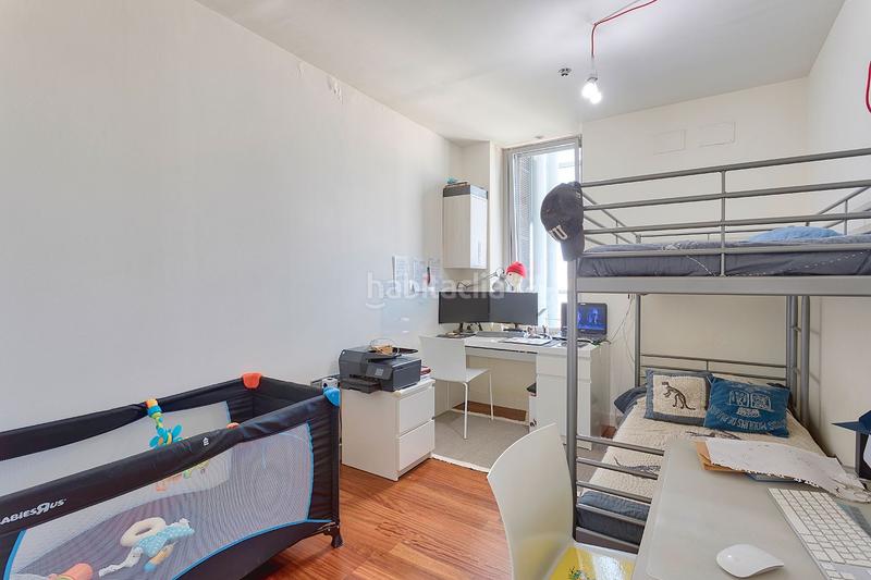 Foto f87f76c6-dacb-4ff3-9f0d-b4fb2ac4fda3. Rent penthouse with heating parking pool in Diagonal Mar i el Front Marítim del Poblenou Barcelona
