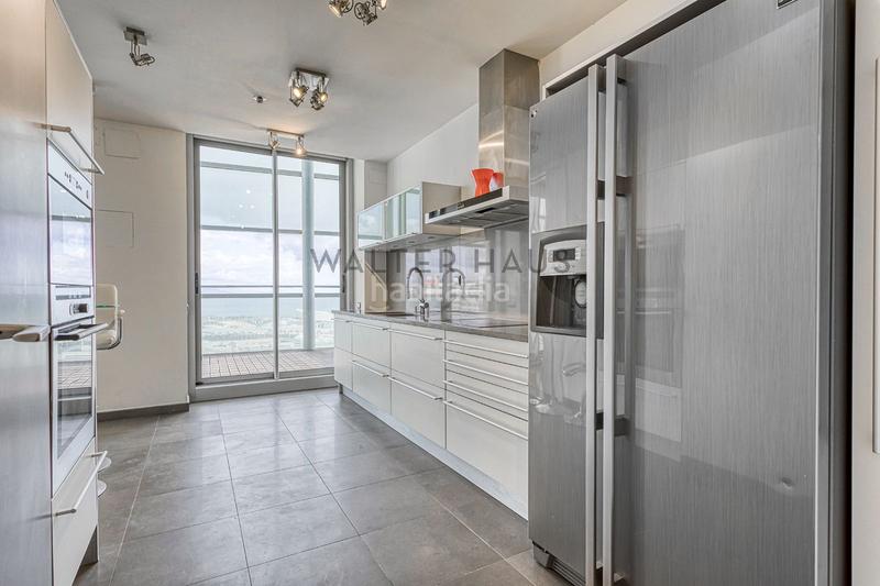 Foto 6195f8e1-26bb-4fbb-be6a-01d27a6438b3. Affitto attico con parcheggio piscina in Diagonal Mar i el Front Marítim del Poblenou Barcelona