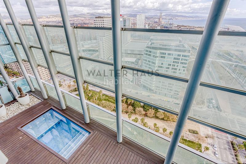 Foto 95ea409e-348c-4e70-ab5b-87f465aa66ba. Location attique avec parking piscine dans Diagonal Mar i el Front Marítim del Poblenou Barcelona