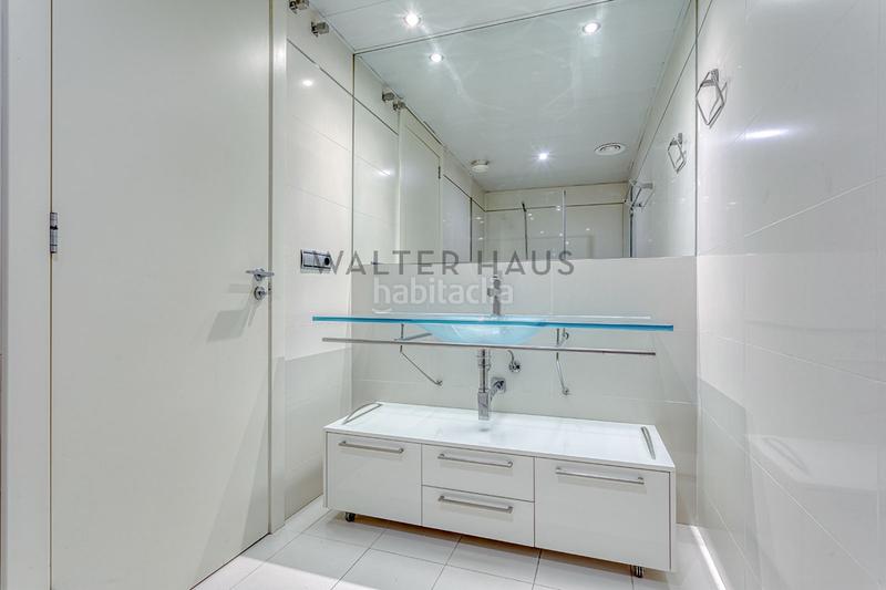 Foto af04a77d-8da4-4fcf-ba9b-32348a0929f0. Location attique avec parking piscine dans Diagonal Mar i el Front Marítim del Poblenou Barcelona