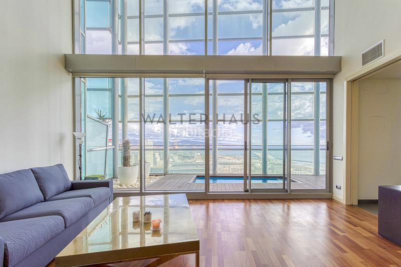 Foto fc5852ff-3298-43a5-a26e-44b4f192d322. Location attique avec parking piscine dans Diagonal Mar i el Front Marítim del Poblenou Barcelona