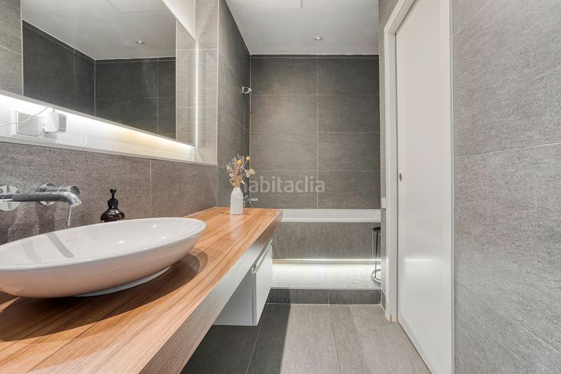 Foto b77e2b83-538e-467d-8551-a36fa802d360. Flat with heating in Dreta de l´Eixample Barcelona