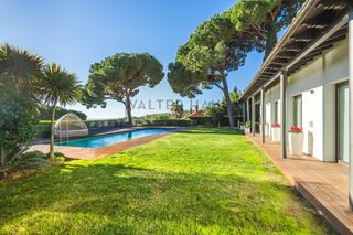 Chalet  Carrer balears. Casa elegante con vistas panarómicas al mar, calonge
