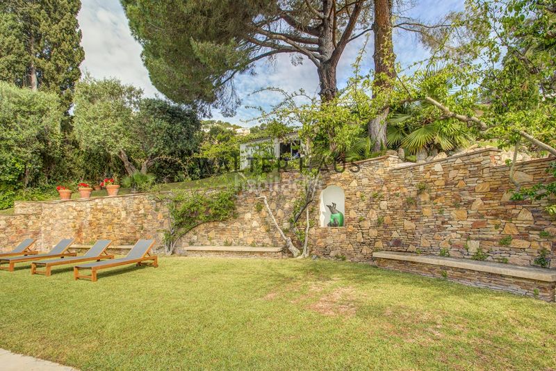 Foto b3681ab1-40c6-4d47-9722-3ef8b9f51e2e. Xalet amb xemeneia calefacció aparcament piscina a Calonge
