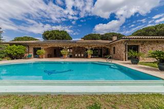 Xalet  Carrer del camp dels fesols. Casa en venta en pals, girona