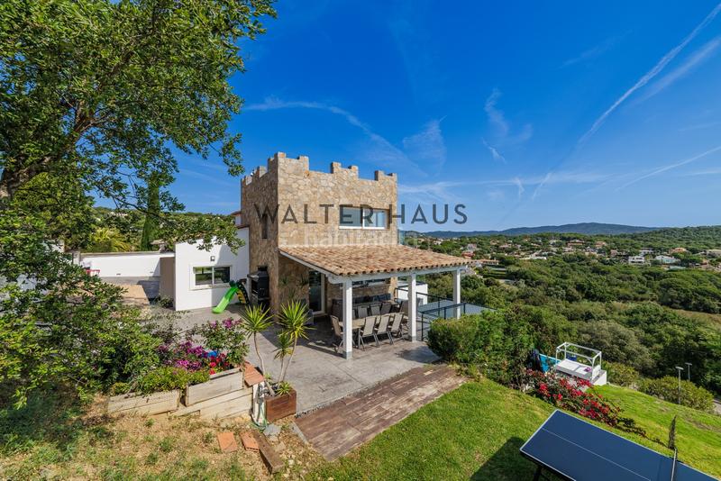 Foto 619e6b8f-da88-4a92-a371-c05e09858c19. Xalet amb calefacció aparcament piscina a Cabanyes-Mas Ambrós-Mas Pallí Calonge