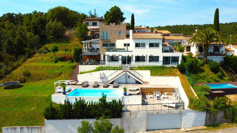 Foto aeb80b0e-53ed-4c7a-8672-969d76696d63. Xalet amb calefacció aparcament piscina a Cabanyes-Mas Ambrós-Mas Pallí Calonge