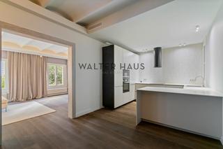 Piso  Carrer de valència. Piso reformado en venta en eixample esquerra, barcelona