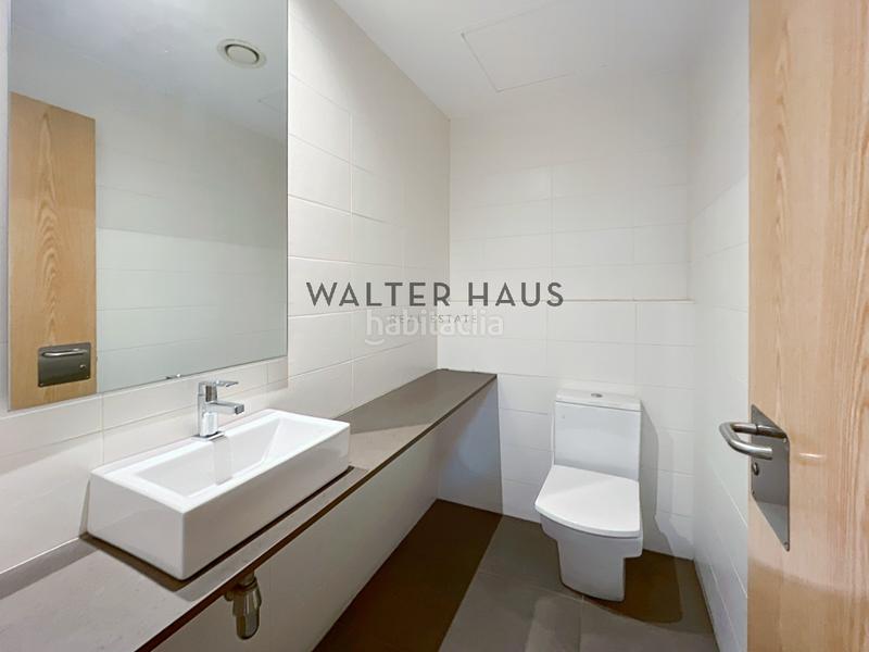 Foto 5a554b1a-3ee5-480b-9a99-99761b3af973. Location bureau avec chauffage dans Dreta de l´Eixample Barcelona