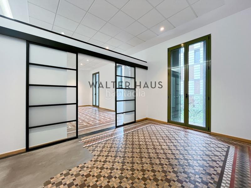 Foto c70b7b0b-aa49-4fa2-a0ae-5fa613639436. Rent office space with heating in Dreta de l´Eixample Barcelona