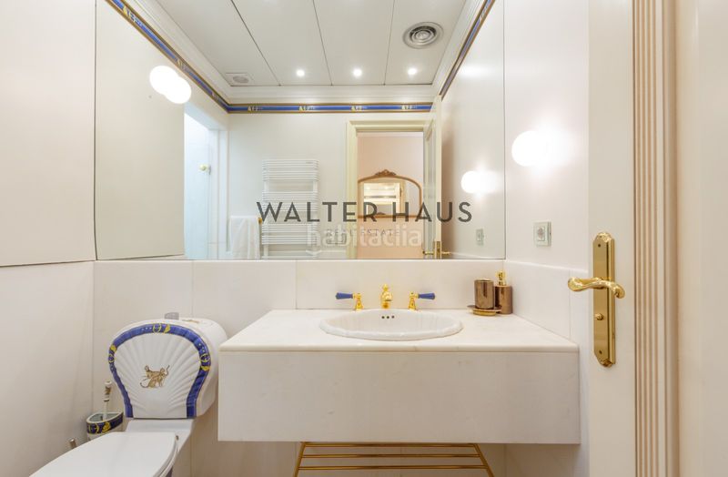 Foto 4db0f7b4-8e54-4ddd-a16e-fee1fe427c1a. Pis amb calefacció a Dreta de l´Eixample Barcelona