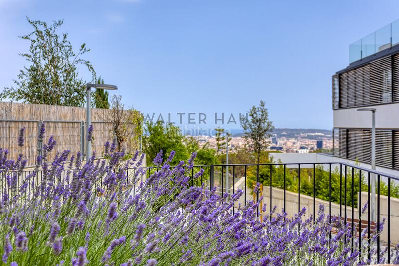 Foto 1fa5725f-864f-407d-b6ba-fe3fa6cc5dc0. Chalet con riscaldamento parcheggio piscina in Sarrià Barcelona