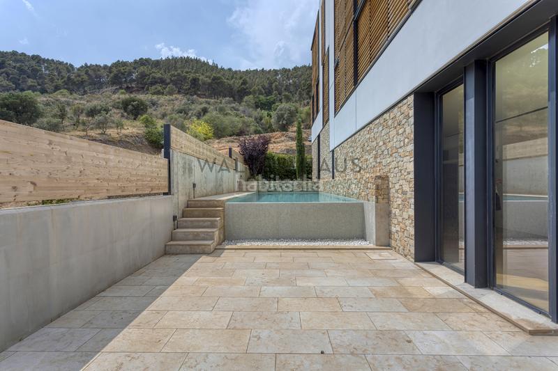 Foto 61a16374-799b-4f54-b305-6970c11fdfda. Chalet con riscaldamento parcheggio piscina in Sarrià Barcelona