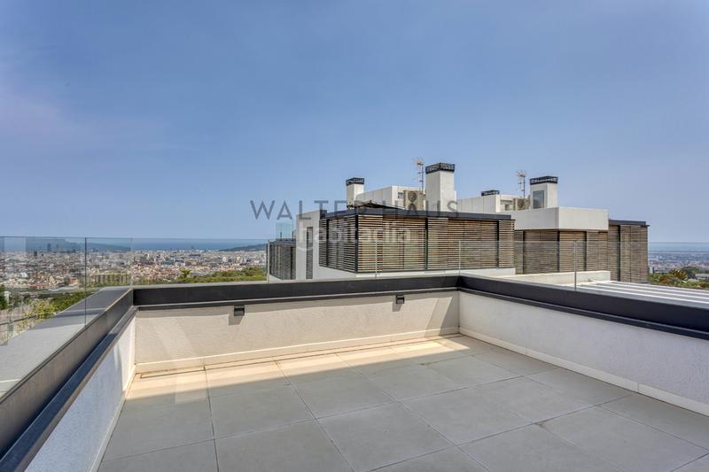 Foto 7fd84708-4ce2-40cf-b723-28fa4e01ee56. Chalet con riscaldamento parcheggio piscina in Sarrià Barcelona