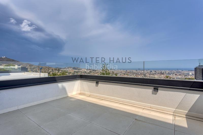 Foto 832e3358-2911-4ee5-ad14-ae7bdbaa7cf2. Chalet con riscaldamento parcheggio piscina in Sarrià Barcelona