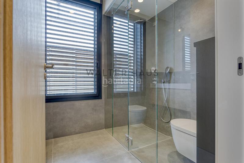 Foto 978692f0-c2ab-4c99-8b7f-8c8a8265d359. Chalet con riscaldamento parcheggio piscina in Sarrià Barcelona