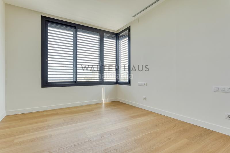 Foto 993ff330-1a6f-49d4-973a-94d928f85ace. Chalet con riscaldamento parcheggio piscina in Sarrià Barcelona