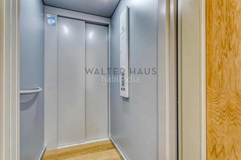 Foto dd074800-b460-4c62-9397-10049f2e3f46. Chalet con riscaldamento parcheggio piscina in Sarrià Barcelona