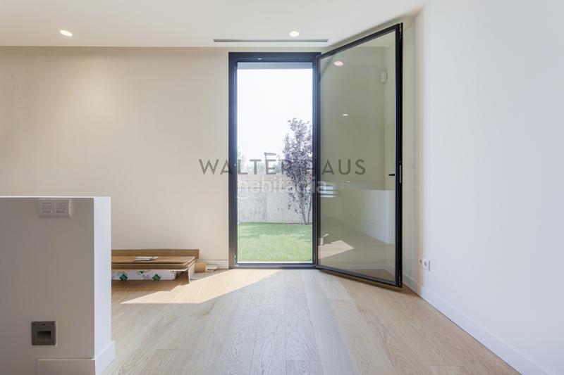 Foto e0027189-b4c3-4947-85fa-29699782428e. Chalet con riscaldamento parcheggio piscina in Sarrià Barcelona