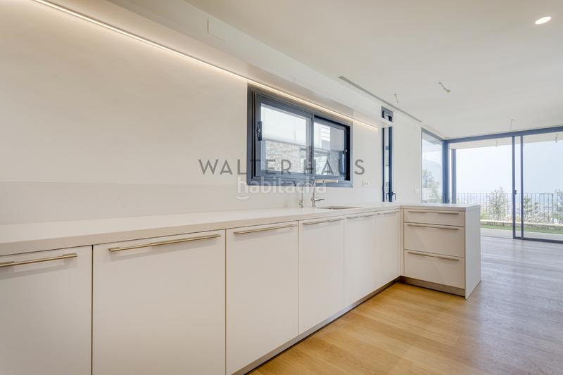 Foto e4c09f9d-6a54-46f7-99f1-db6f185b9235. Chalet con riscaldamento parcheggio piscina in Sarrià Barcelona