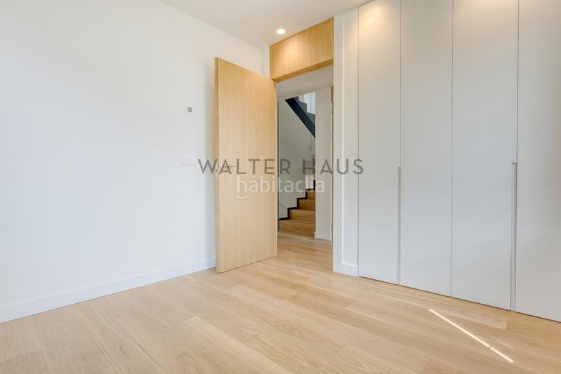 Foto f1c23ab6-9d6a-4376-a862-3ad2b8dfa5db. Chalet con riscaldamento parcheggio piscina in Sarrià Barcelona