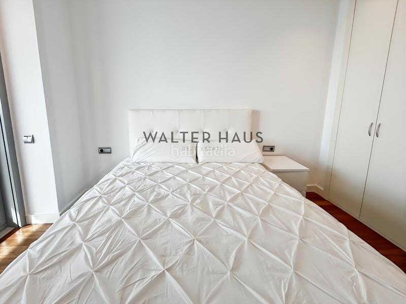 Foto 0debdc0d-f2bb-474f-ba34-22633dfe2b8f. Alquiler piso en passeig de garcia fària 81 piso de lujo en alquiler en illa del mar, en Barcelona