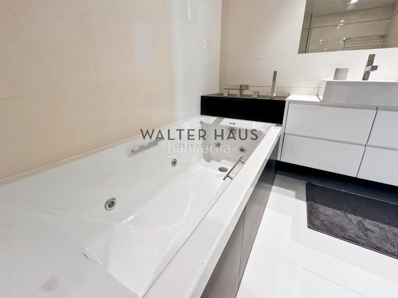 Foto 48c0ba6e-1ac0-496b-965a-8382da6b94c5. Alquiler piso en passeig de garcia fària 81 piso de lujo en alquiler en illa del mar, en Barcelona